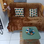 Studette, Terrasse Chauffée, Grand Parking Et Piscine *