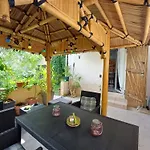 Studette, Terrasse Chauffée, Grand Parking Et Piscine Privatunterkunft Quissac (Gard)