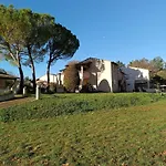 Studette Cosy 10M2, Terrasse 18M2, Grande Piscine Et Parking Prive 홈스테이