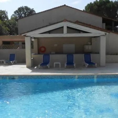 Homestay 10m2, Terrasse 18m2 , Parking, Piscine Et Accueille Les Animaux