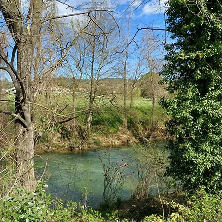 Séjour chez l'habitant Studette Cosy 10m2, Terrasse 18m2, Grande Piscine Et Parking Privé